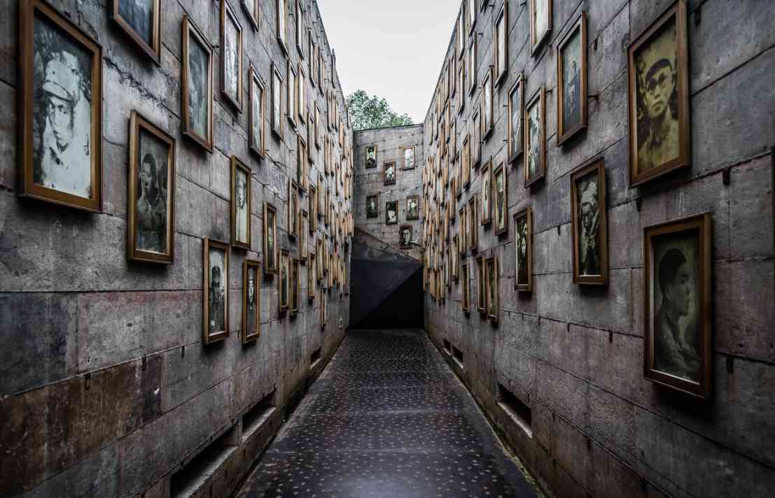 博物馆展厅设计施工：川渝两地建川博物馆的设计差异